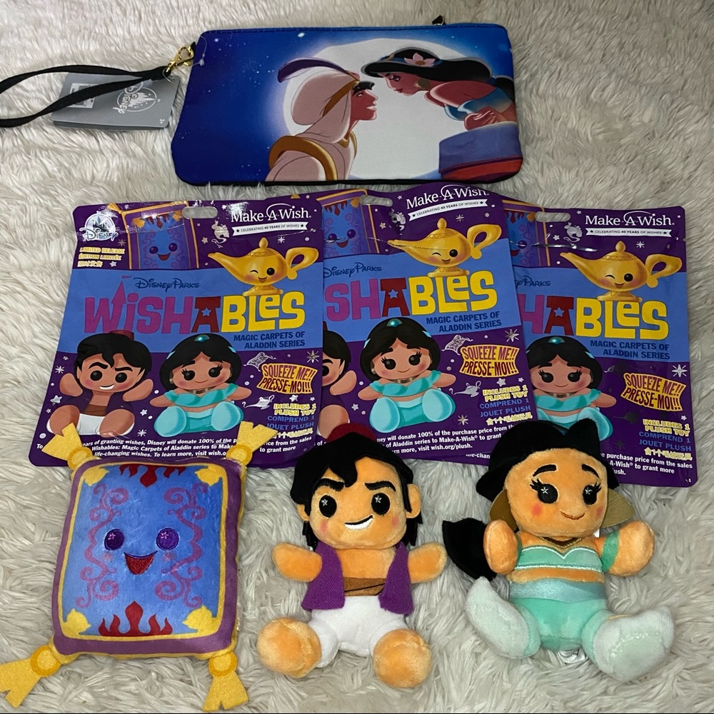 Disney Parks Aladdin Wishables and Wristlet